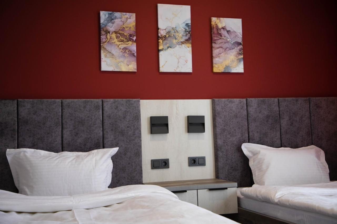 Zodiac Hotel Atyrau Luaran gambar