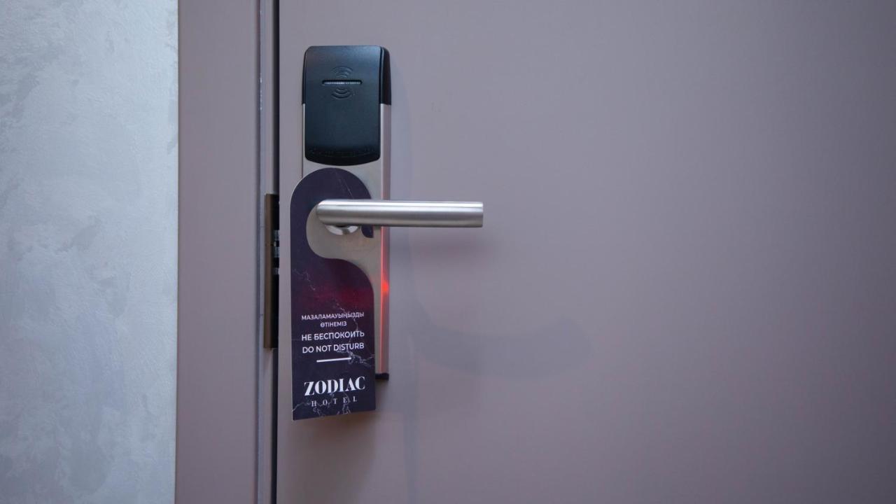 Zodiac Hotel Atyrau Luaran gambar