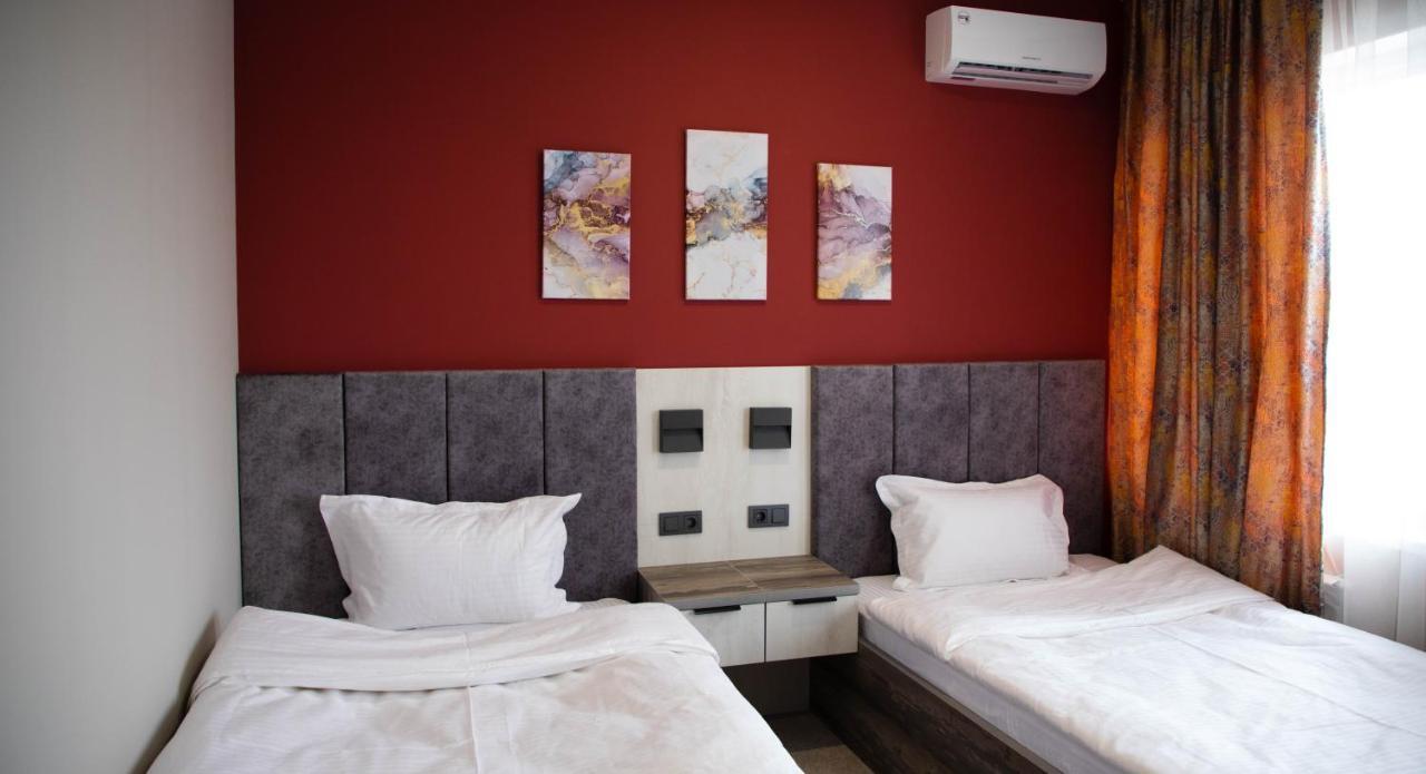 Zodiac Hotel Atyrau Luaran gambar