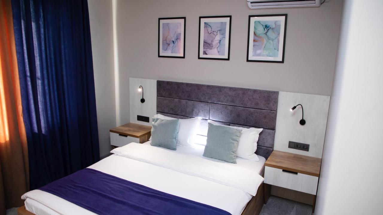 Zodiac Hotel Atyrau Luaran gambar